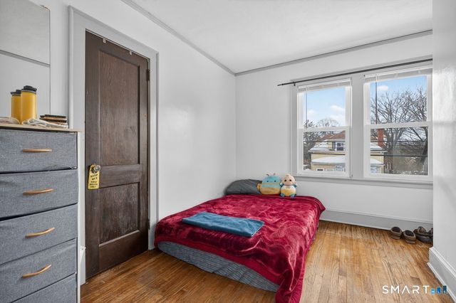 330 Hillside Avenue, Hartford, CT 06106