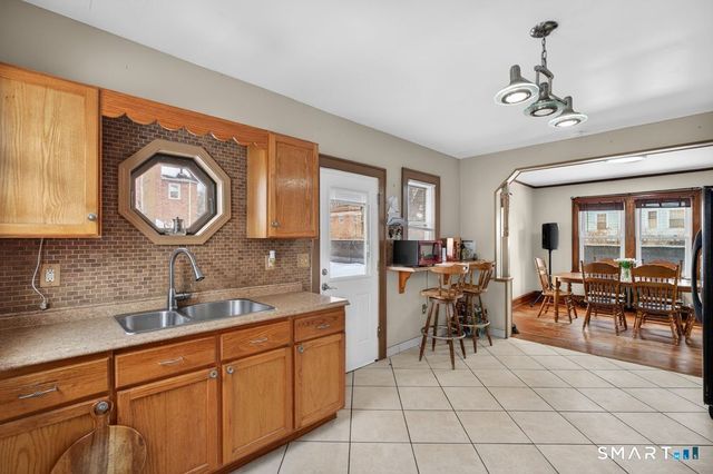 330 Hillside Avenue, Hartford, CT 06106