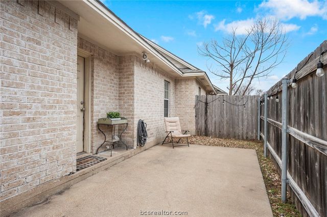 525 Fraternity Row, College Station, TX 77845