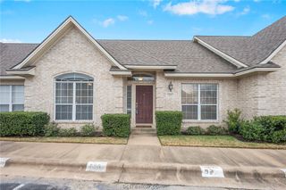 525 Fraternity Row, College Station, TX 77845