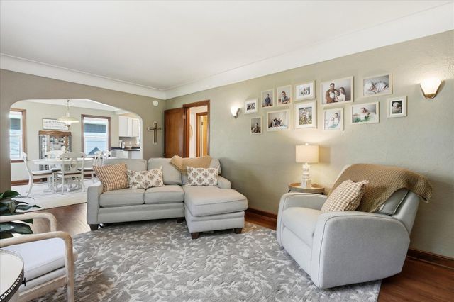 312 Westminster Avenue SW, Watertown, MN 55388