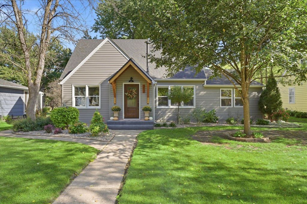 312 Westminster Avenue SW, Watertown, MN 55388
