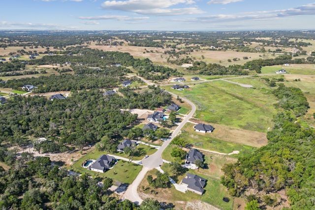 1049 Glenoaks Drive, Weatherford, TX 76088