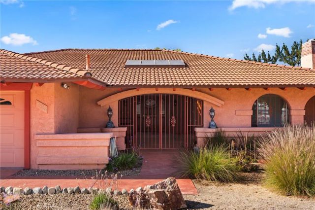 724 W Veronica, Upland, CA 91784