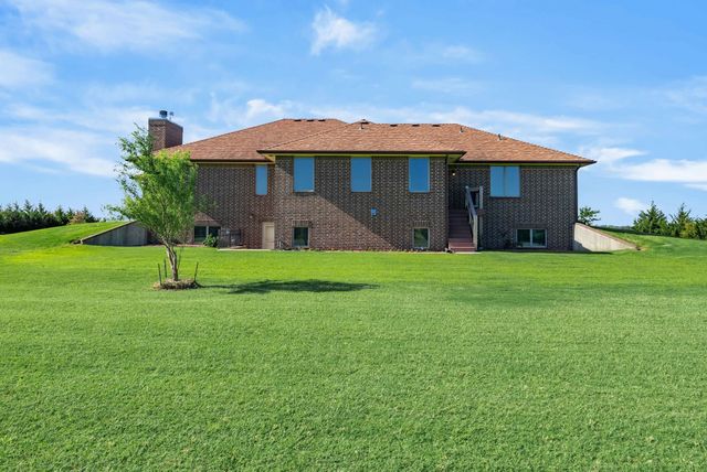 5200 W 103rd St S, Peck, KS 67120