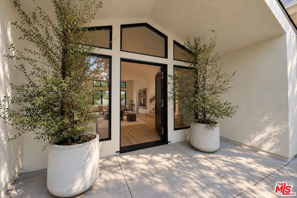 12160 Laurel Terrace Drive, Studio City, CA 91604 — photo 3