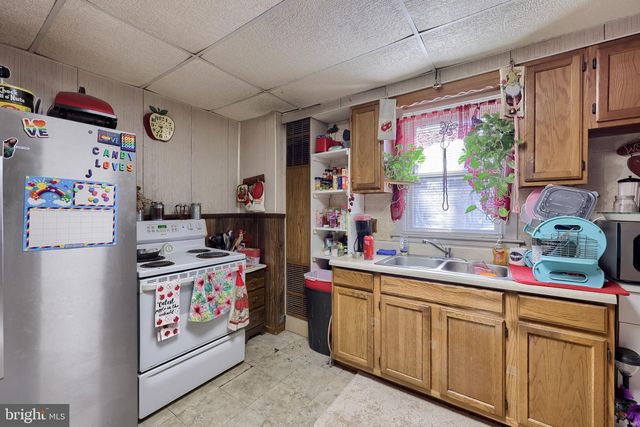 930 CUMBERLAND ST, Lebanon, PA 17042