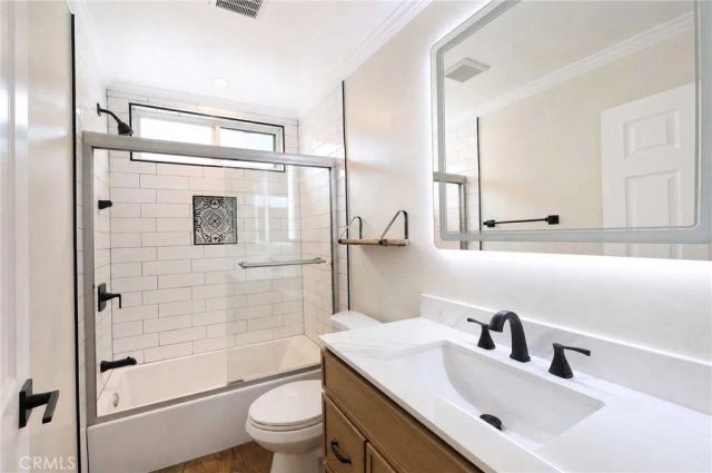 2234 W Flora, Santa Ana, CA 92704
