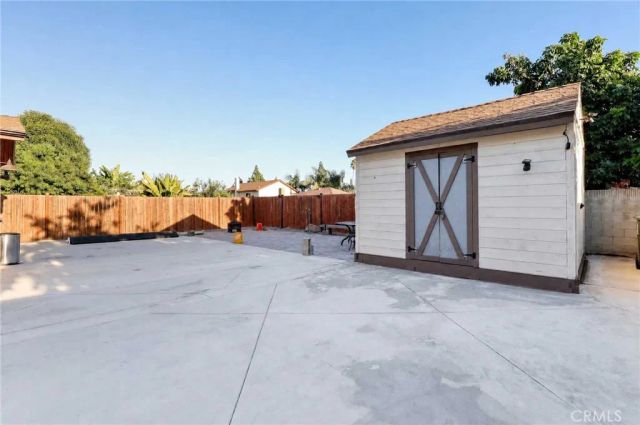 2234 W Flora, Santa Ana, CA 92704