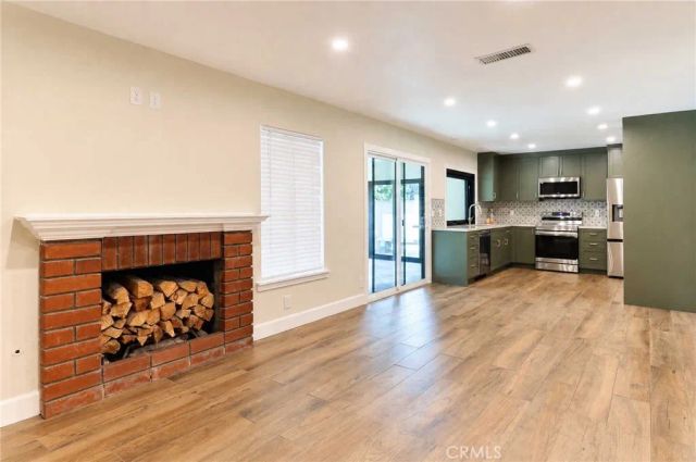 2234 W Flora, Santa Ana, CA 92704