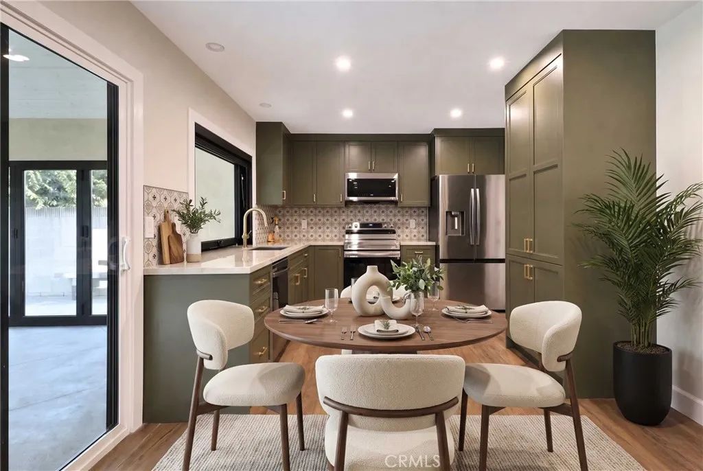 2234 W Flora, Santa Ana, CA 92704