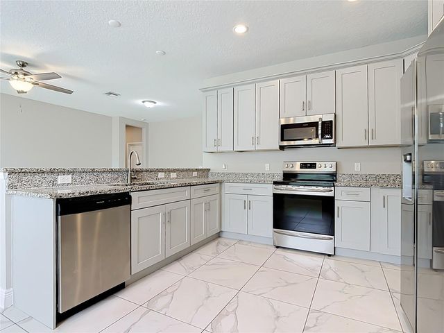 106 OAK CIRCLE, Poinciana, FL 34759