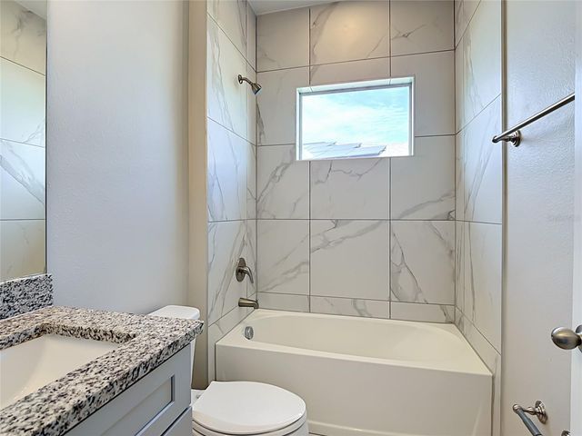 106 OAK CIRCLE, Poinciana, FL 34759