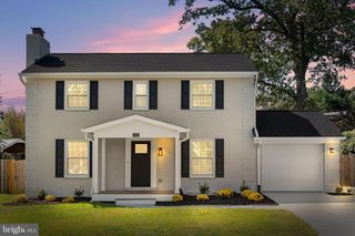 4122 17TH ST N, Arlington, VA 22207