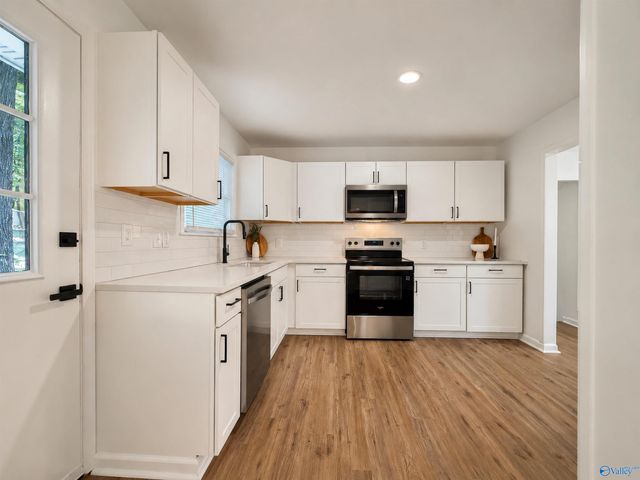 2404 Polk Drive, Huntsville, AL 35801