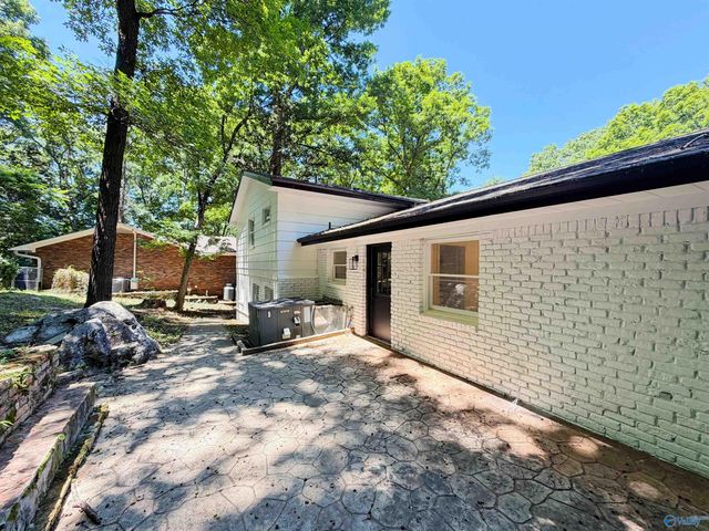 2404 Polk Drive, Huntsville, AL 35801