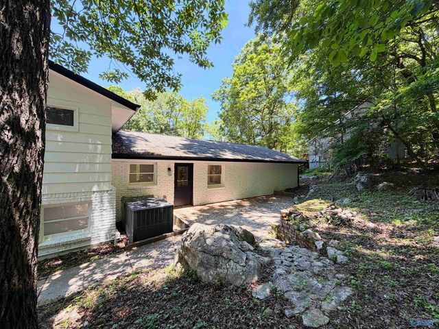 2404 Polk Drive, Huntsville, AL 35801