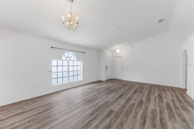 910 BRENTON LEAF DR, Ruskin, FL 33570