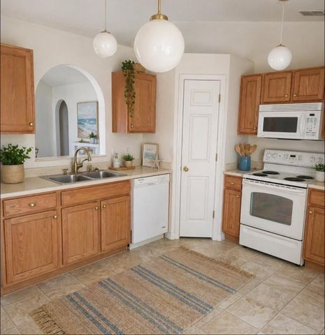 910 BRENTON LEAF DR, Ruskin, FL 33570