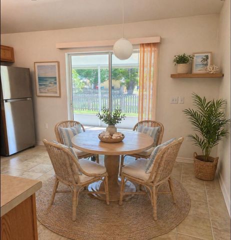 910 BRENTON LEAF DR, Ruskin, FL 33570