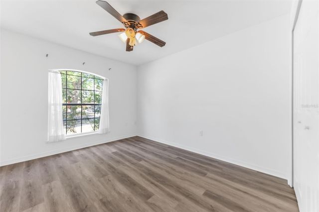 910 BRENTON LEAF DR, Ruskin, FL 33570