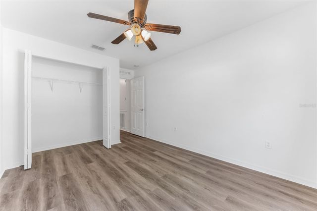 910 BRENTON LEAF DR, Ruskin, FL 33570