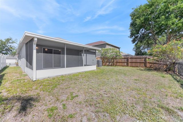 910 BRENTON LEAF DR, Ruskin, FL 33570