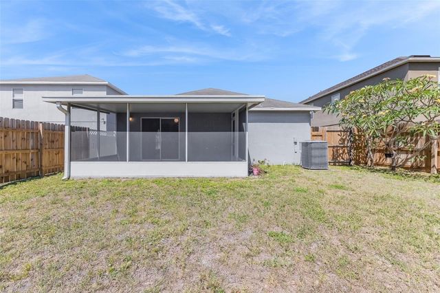 910 BRENTON LEAF DR, Ruskin, FL 33570