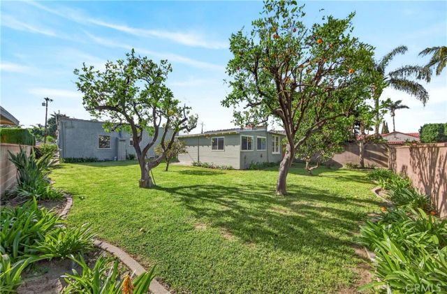 10531 Dolan, Downey, CA 90241