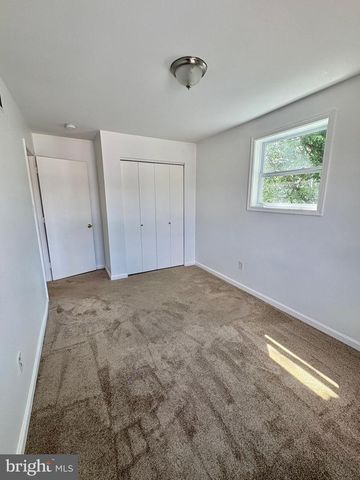 2 WILLIAM PENN SQ, New Castle, DE 19720