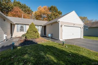 5127 Black Hawk Circle, Salina, NY 13088