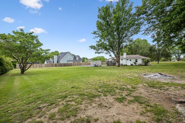 458 Northern Rd, Mount Juliet, TN 37122