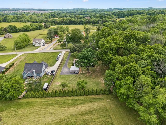 458 Northern Rd, Mount Juliet, TN 37122