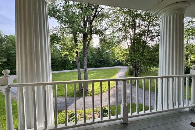 60 Lyman Drive, Williston, VT 05495