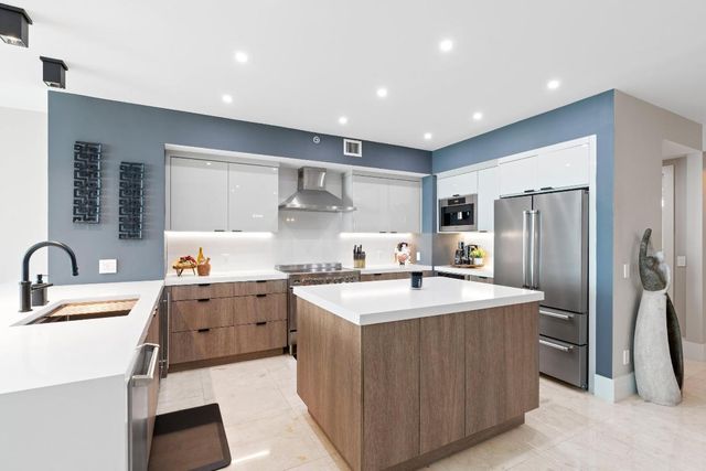 101 S Fort Lauderdale Beach Boulevard 702, Fort Lauderdale, FL 33316