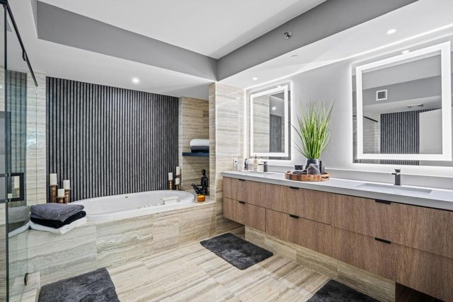 101 S Fort Lauderdale Beach Boulevard 702, Fort Lauderdale, FL 33316