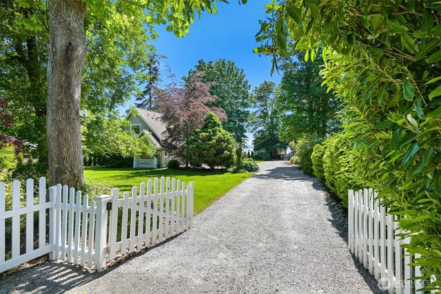 5551 Maple Way, Blaine, WA 98230