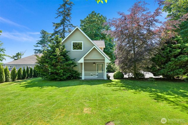 5551 Maple Way, Blaine, WA 98230