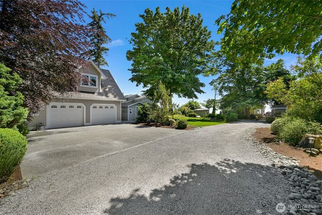 5551 Maple Way, Blaine, WA 98230