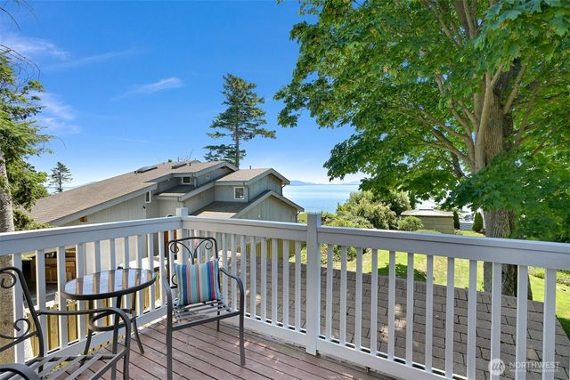 5551 Maple Way, Blaine, WA 98230