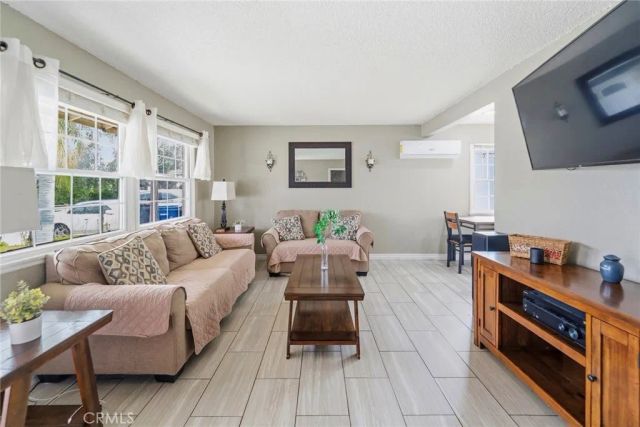 1033 Clintwood, La Puente, CA 91744