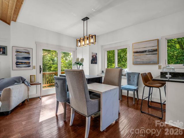 274 Hawks Nest Trail, Lake Lure, NC 28746