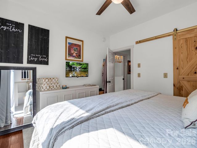 274 Hawks Nest Trail, Lake Lure, NC 28746