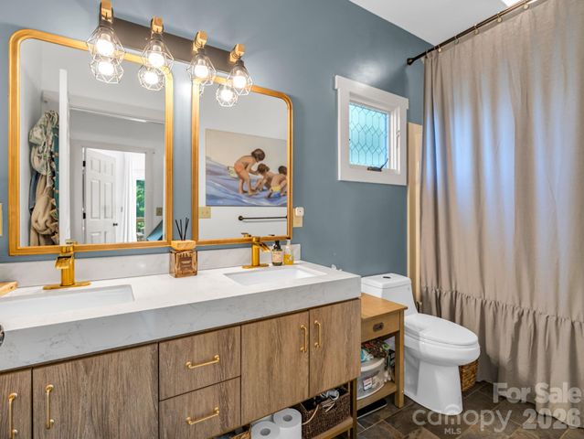 274 Hawks Nest Trail, Lake Lure, NC 28746