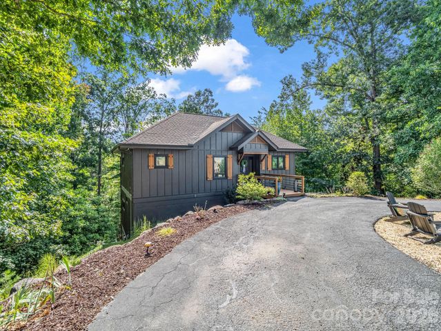 274 Hawks Nest Trail, Lake Lure, NC 28746