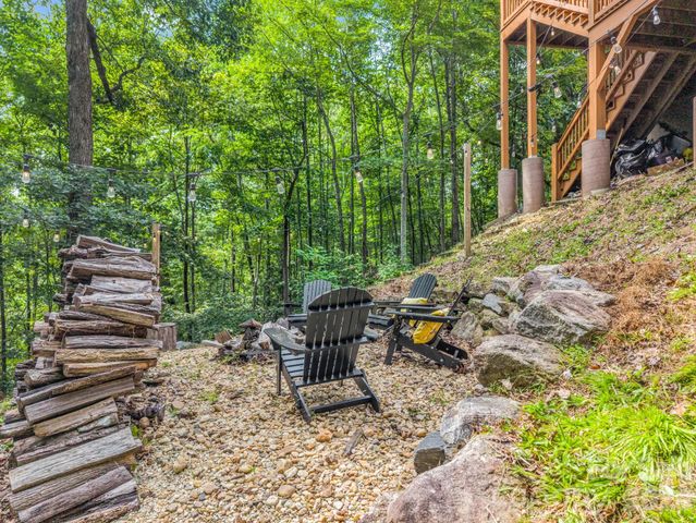 274 Hawks Nest Trail, Lake Lure, NC 28746