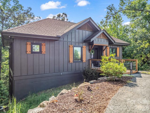 274 Hawks Nest Trail, Lake Lure, NC 28746