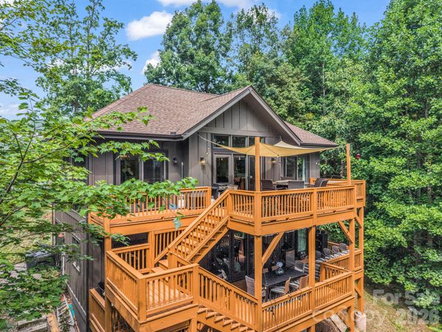 274 Hawks Nest Trail, Lake Lure, NC 28746