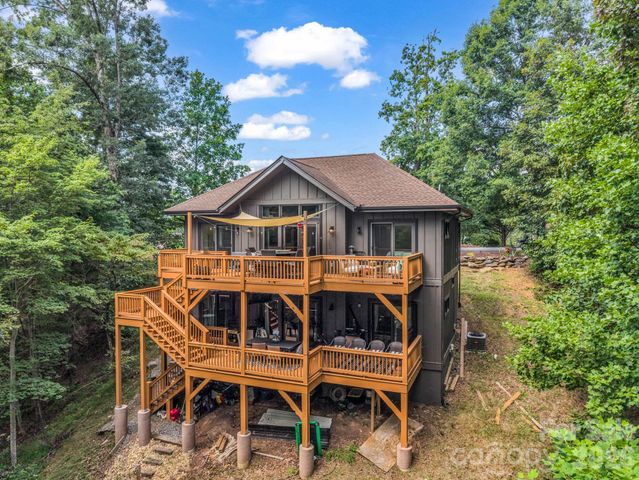 274 Hawks Nest Trail, Lake Lure, NC 28746