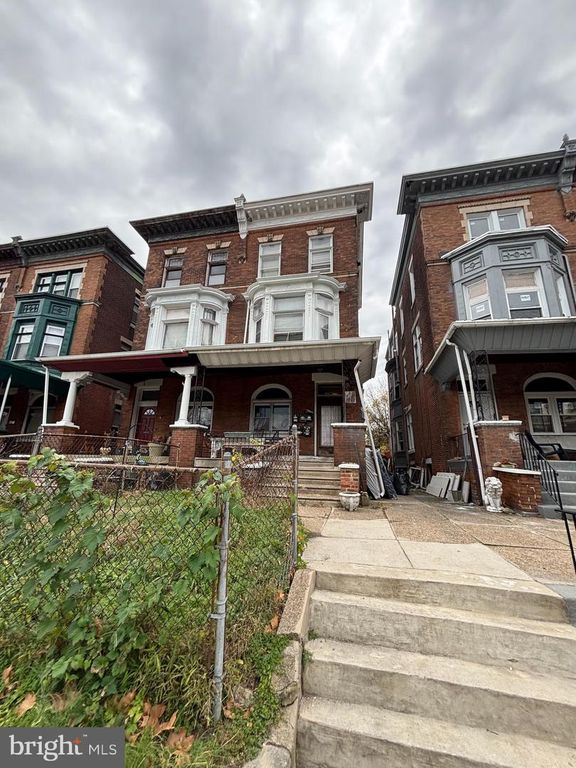 2206 W TIOGA ST, Philadelphia, PA 19140